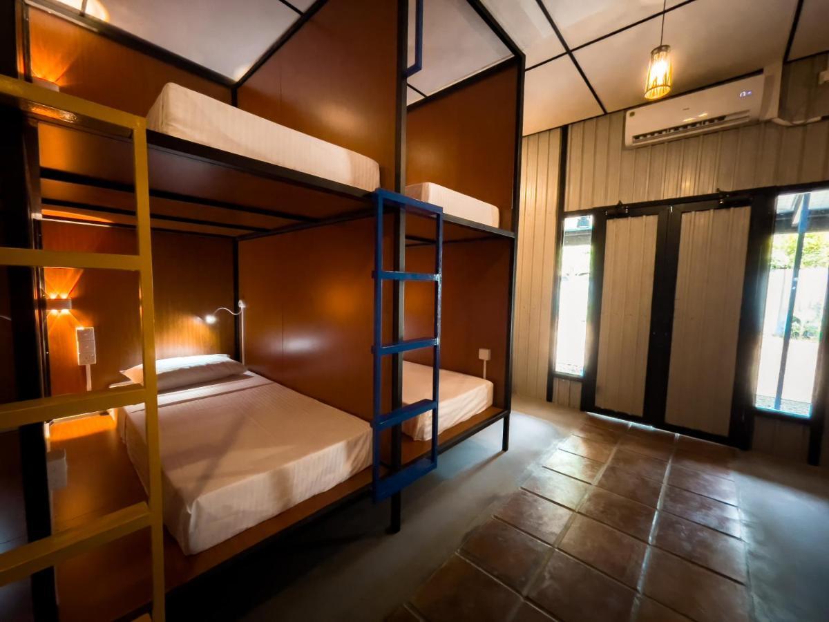 Lost & Found Hostel 웰리가마 외부 사진